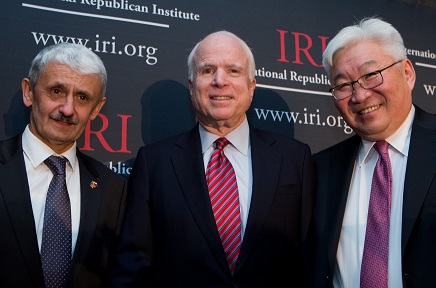 Left to right: Dzurinda, McCain and Bat-Üül pose for a photo after the dinner. 