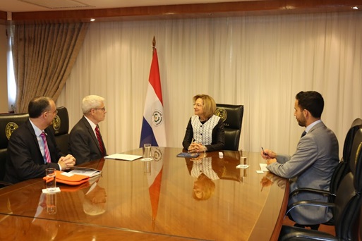 IRI met with Justice Alicia Pucheta de Correa, President of Paraguay’s Supreme Court.