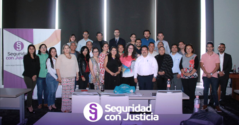 IRI staff and workshop participants pose together following a March 25-29 Justice Reform 101 workshop in Jalisco.