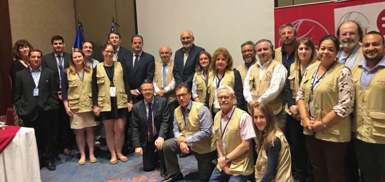 IRI and OAS election monitors participate in a joint training session prior to El Salvador’s March 2018 legislative contest.