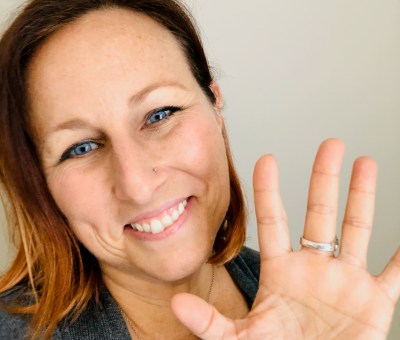 Amie Woeber Headshot