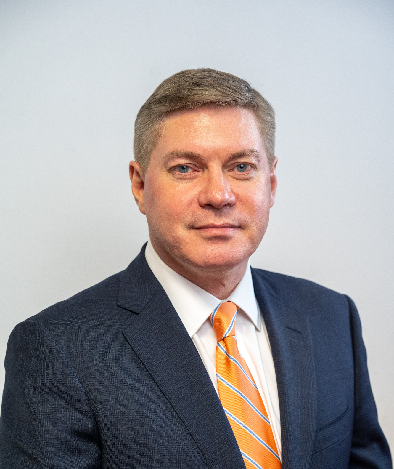 Chris Holzen Headshot