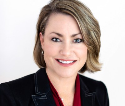 Debbie Brown Headshot