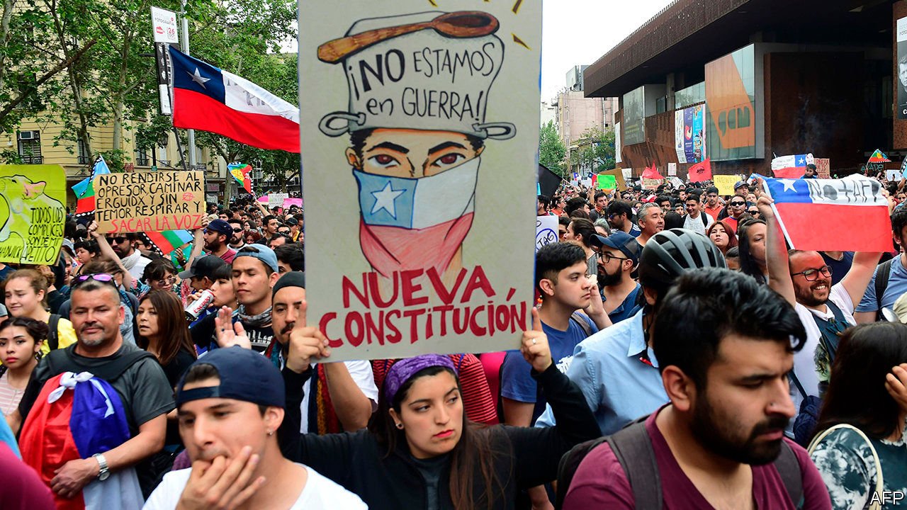 Após quatro semanas de protestos, Chile mudará Constituição